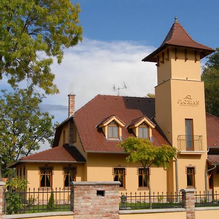 St. Florian Restaurant & Pension Vrakun Экстерьер фото