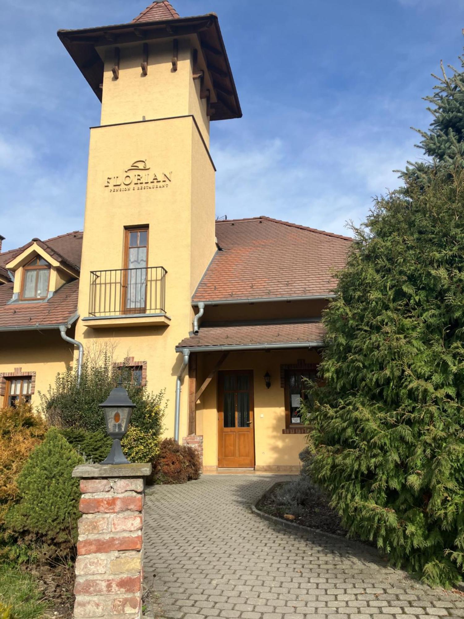 St. Florian Restaurant & Pension Vrakun Экстерьер фото